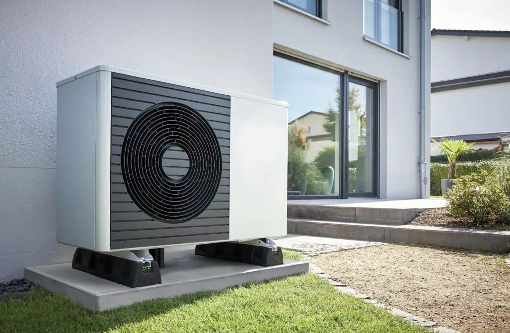 Nachhaltige Heizlösungen: Warum die Wärmepumpe 12kW TerraNext ONE+ die beste Wahl ist