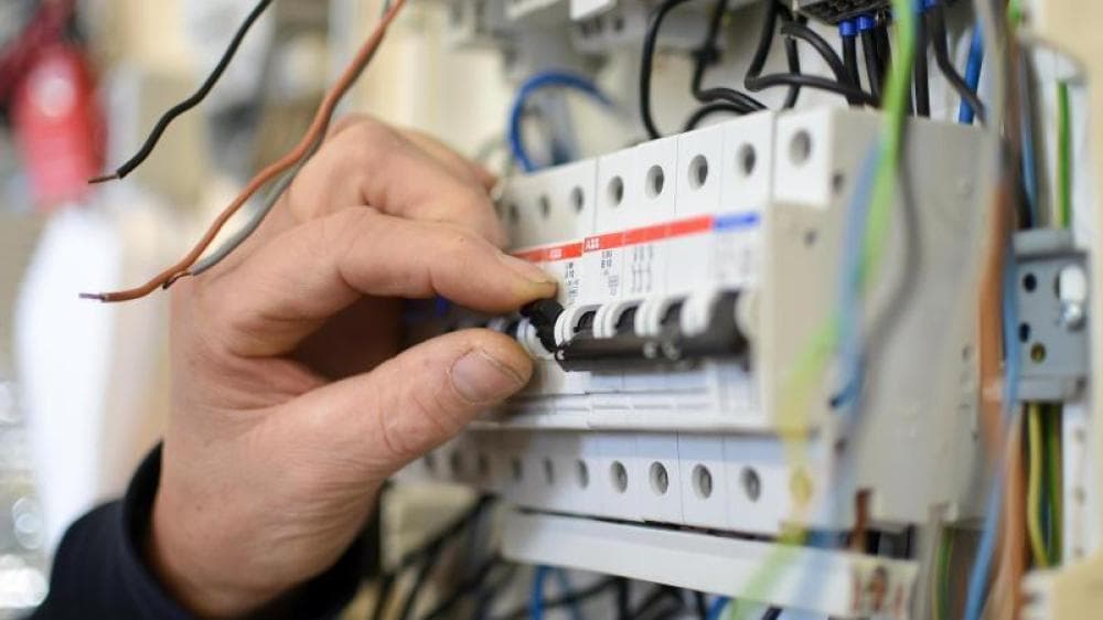 UVV Prüfung gemäß DGUV V3 – Gesetzliche Vorgaben und ihre Bedeutung