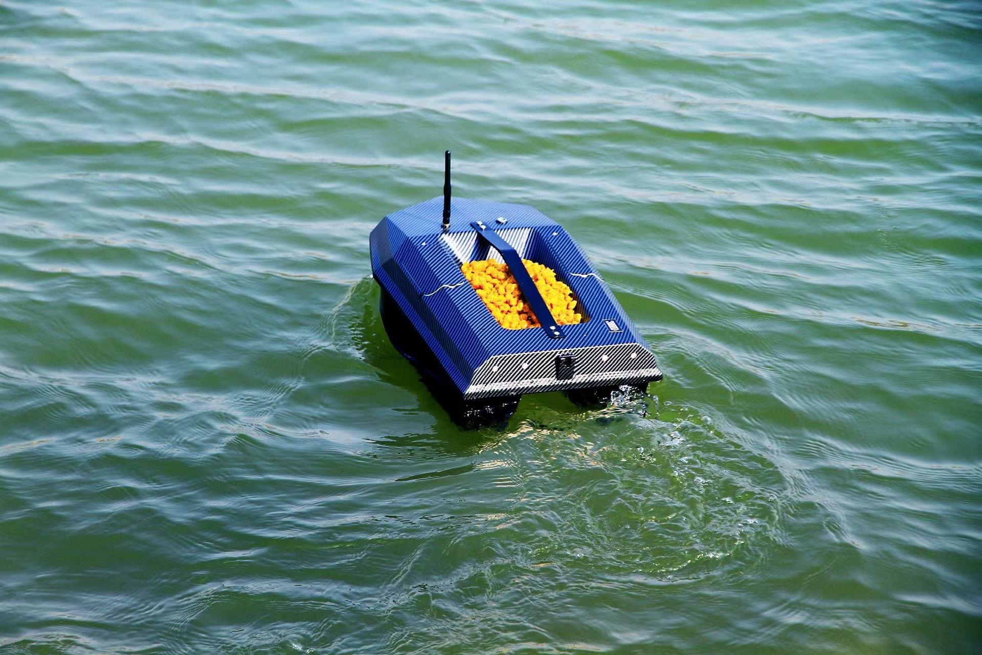 Futterboote mit GPS: Nie wieder den richtigen Platz verpassen