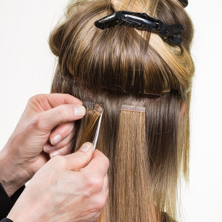 Die Kunst der Bonding Extensions: Schönheit beginnt mit langen Haaren